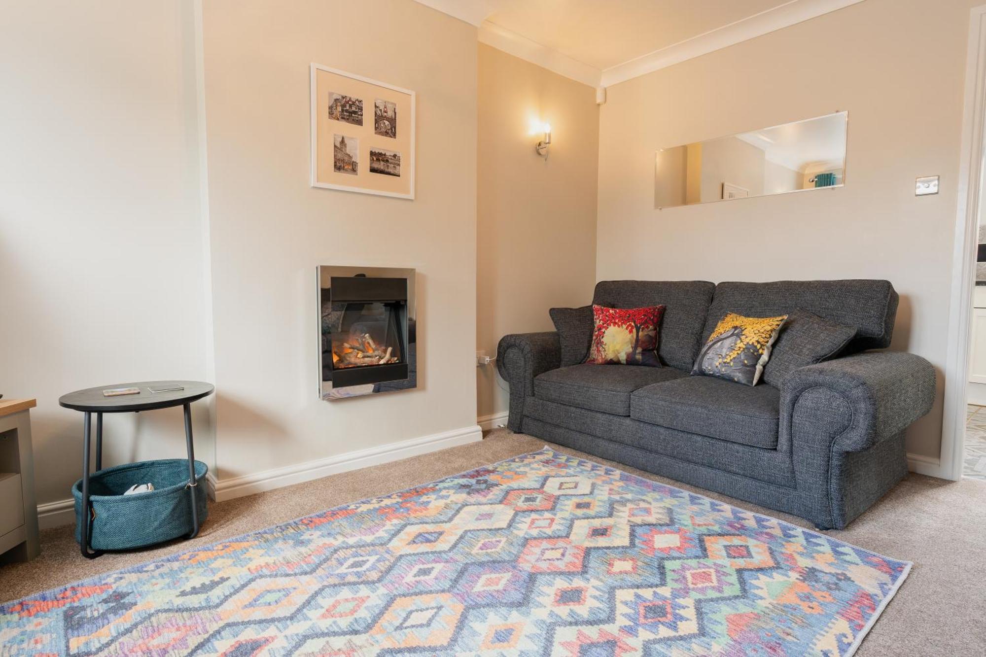 Holiday home Greenway House - Ideal 1 Bedroom Home, Ev Charger & Parking - Sleeps 4 Chester